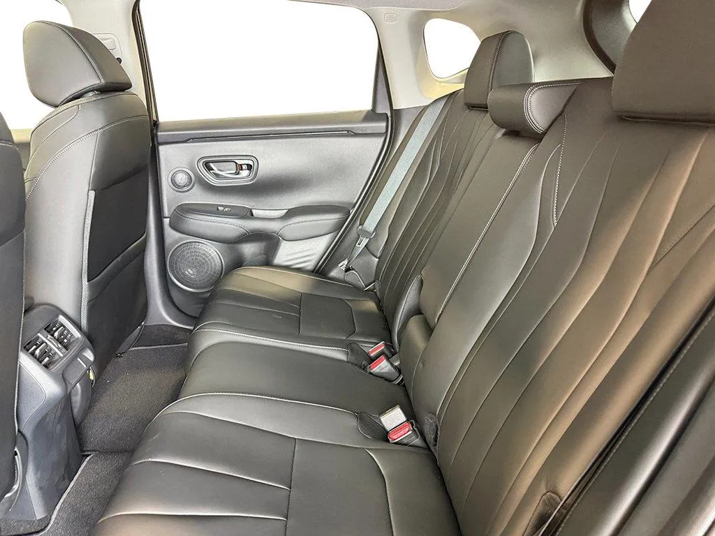 2025 Acura ADX Base - Photo 26