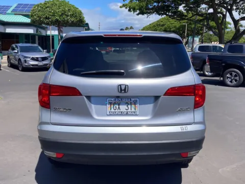 More photos of 2017 Honda Pilot EX-L at Acura of Maui, HI