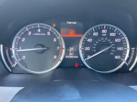 More photos of 2015 Acura MDX at Acura of Maui, HI