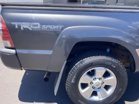 More photos of 2014 Toyota Tacoma PreRunner at Acura of Maui, HI