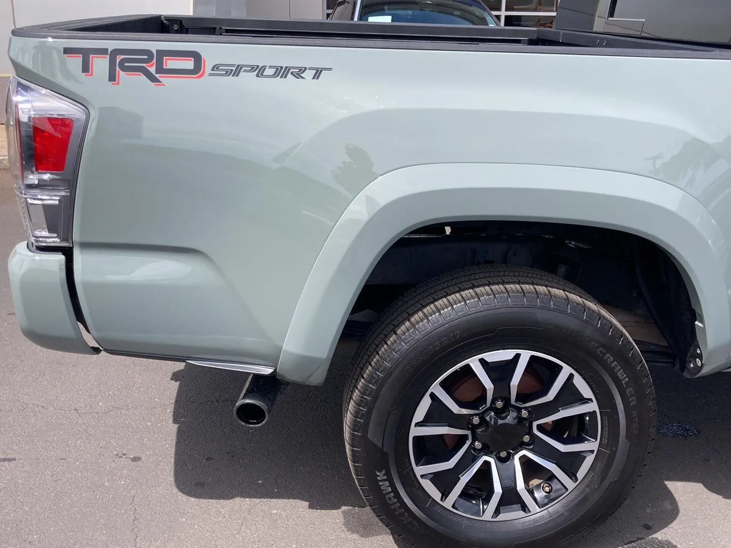 2023 Toyota Tacoma TRD Sport at Acura of Maui, photo 4