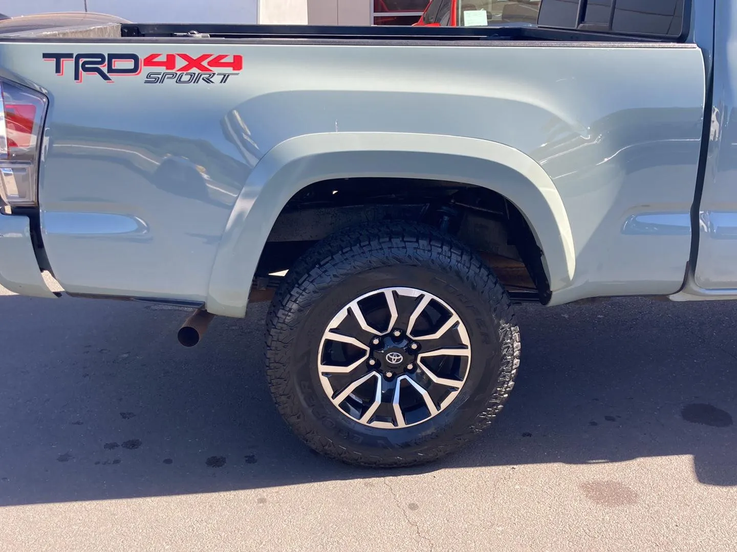 2022 Toyota TACOMA at Acura of Maui, photo 4