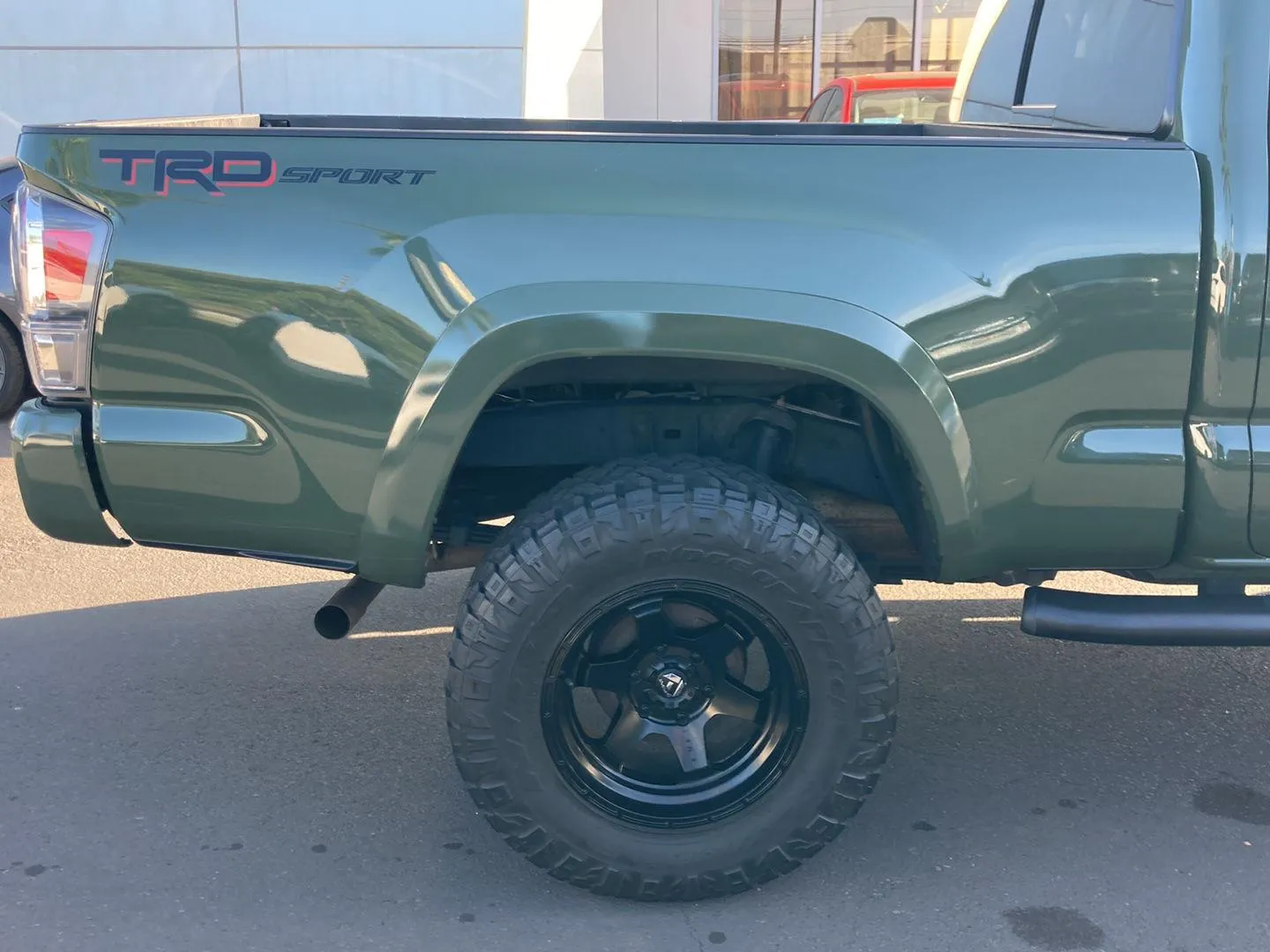 2022 Toyota Tacoma TRD Sport at Acura of Maui, photo 4