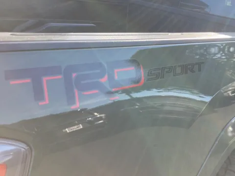 More photos of 2022 Toyota Tacoma TRD Sport at Acura of Maui, HI