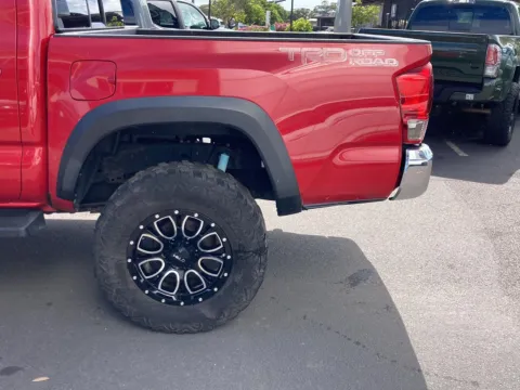 More photos of 2016 Toyota Tacoma SR5 at Acura of Maui, HI