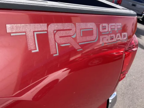 More photos of 2016 Toyota Tacoma SR5 at Acura of Maui, HI
