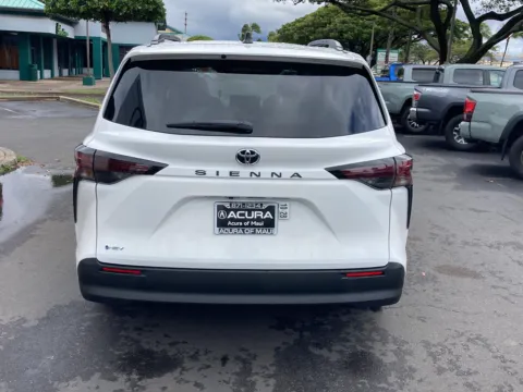 More photos of 2026 Toyota Sienna LE at Acura of Maui, HI