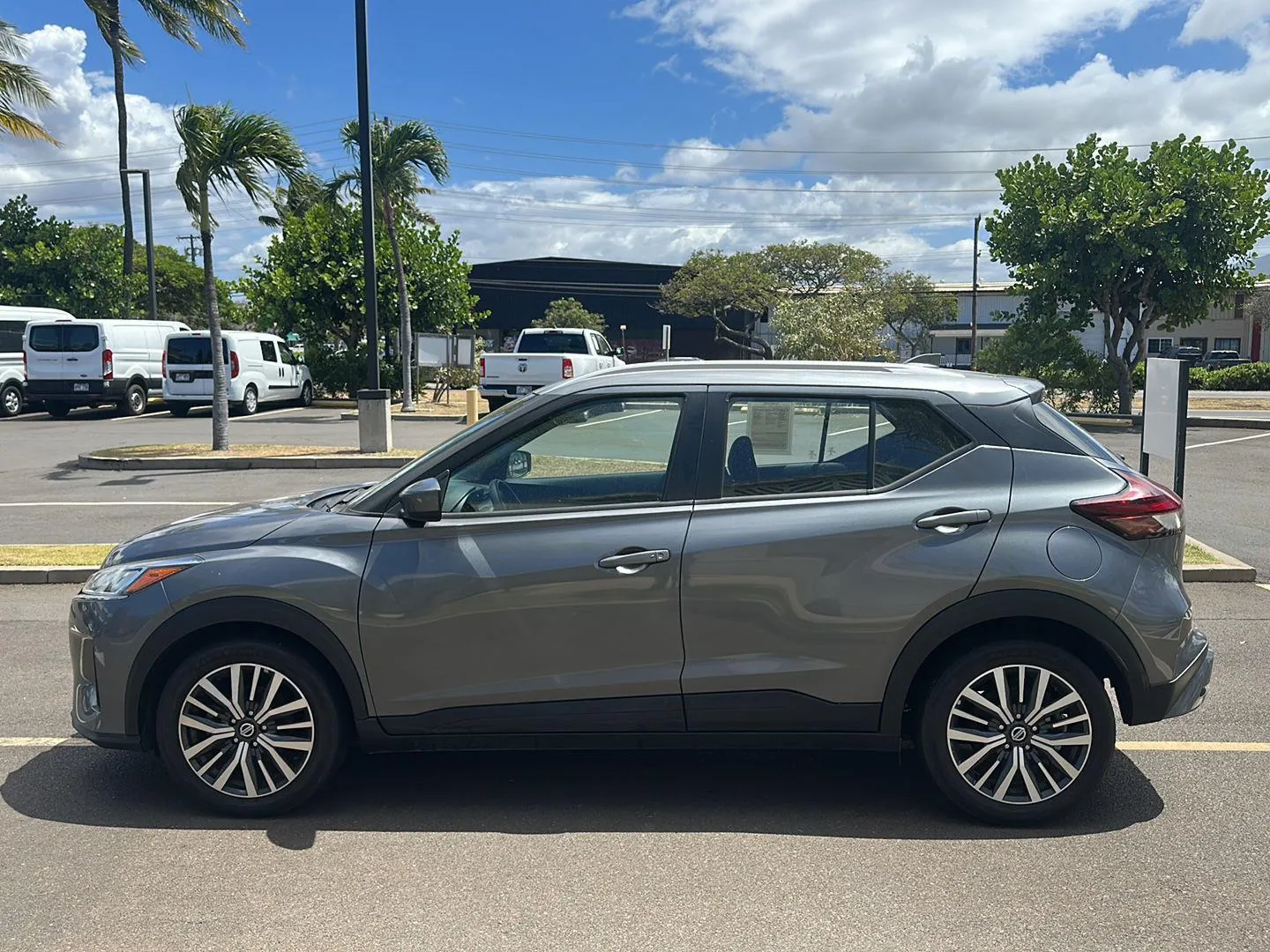 Used 2021 Nissan Kicks SV with VIN 3N1CP5CV5ML526004 for sale in Kahului, HI