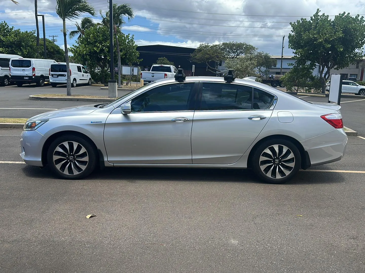 Used 2015 Honda Accord Hybrid EX-L with VIN 1HGCR6F5XFA008619 for sale in Kahului, HI