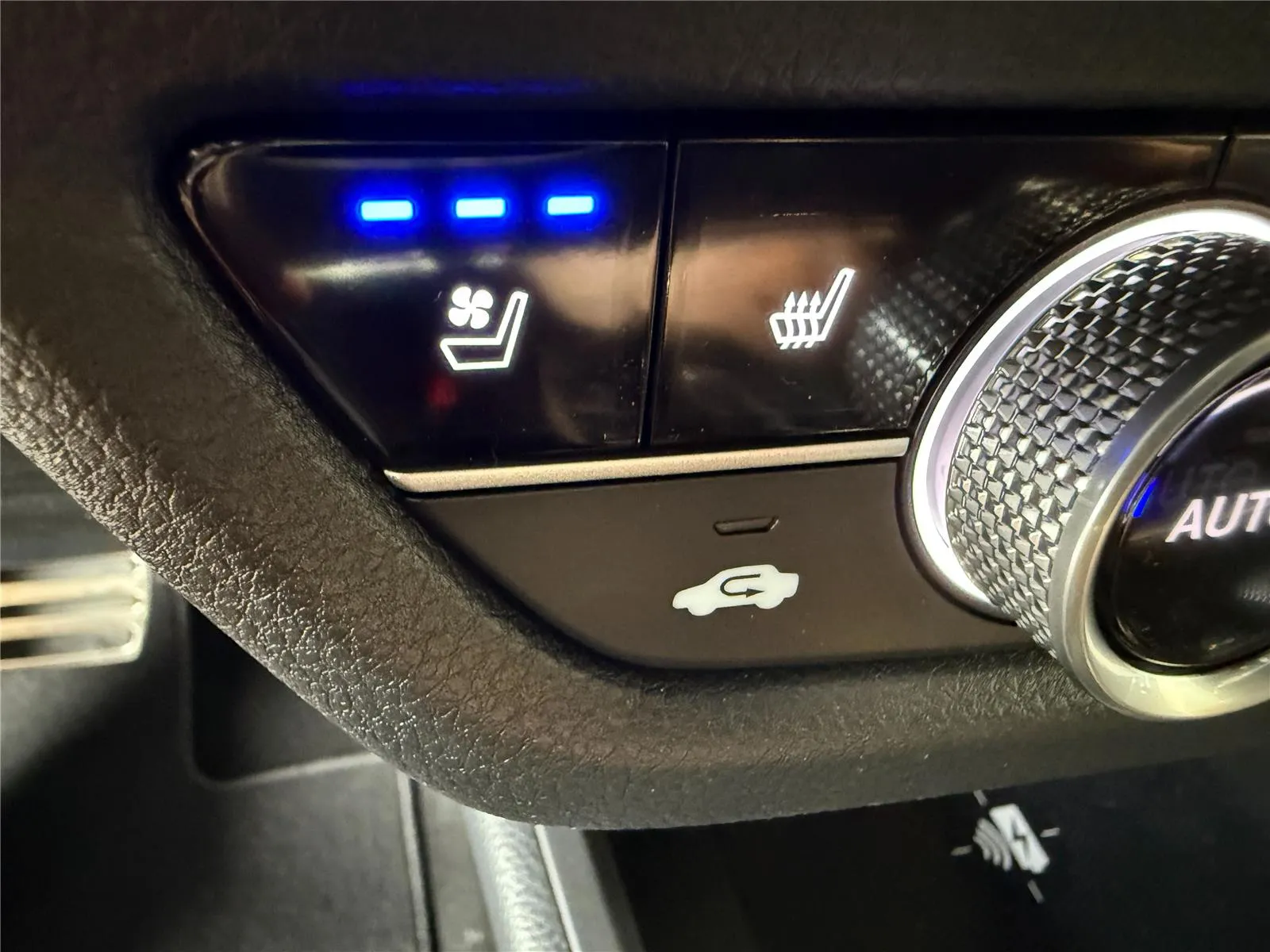 2025 Acura ADX A-Spec Package - Photo 25