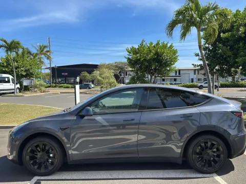 More photos of 2020 Tesla Model Y Long Range at Acura of Maui, HI