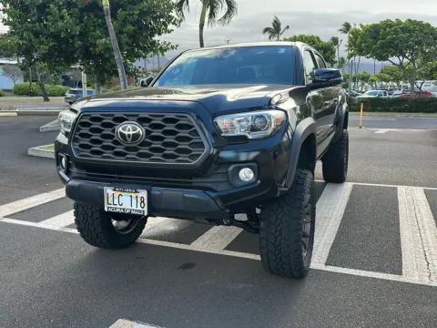 More photos of 2020 Toyota Tacoma TRD Off Road at Acura of Maui, HI