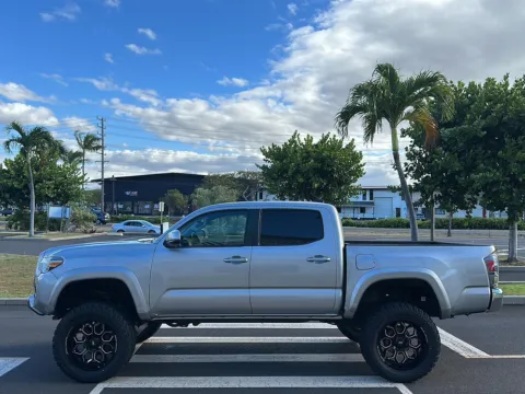 More photos of 2019 Toyota Tacoma SR5 at Acura of Maui, HI