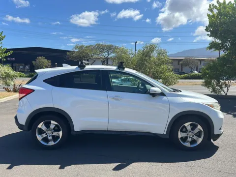 More photos of 2017 Honda HR-V EX at Acura of Maui, HI
