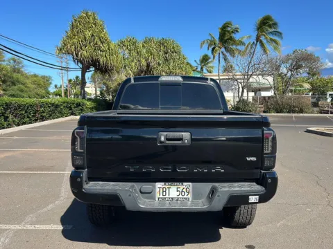 More photos of 2017 Toyota Tacoma TRD Sport at Acura of Maui, HI