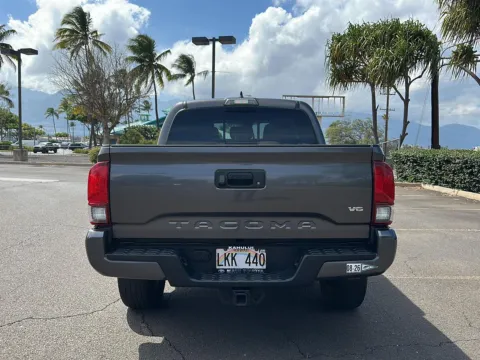 More photos of 2019 Toyota Tacoma TRD Sport at Acura of Maui, HI