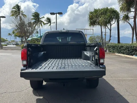 More photos of 2019 Toyota Tacoma TRD Sport at Acura of Maui, HI