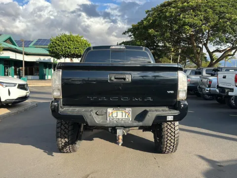 More photos of 2020 Toyota Tacoma SR V6 at Acura of Maui, HI