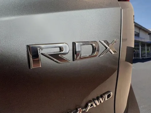 More photos of 2025 Acura RDX w/Technology Package at Acura of Maui, HI