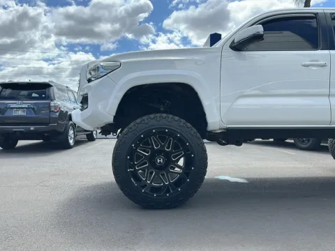 Photos of 2022 Toyota Tacoma TRD Sport for sale in Kahului, HI at Acura of Maui