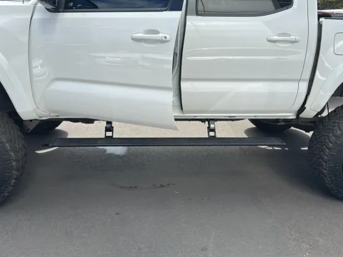 More photos of 2022 Toyota Tacoma TRD Sport at Acura of Maui, HI