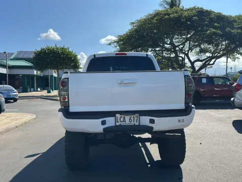 More photos of 2011 Toyota Tacoma PreRunner V6 at Acura of Maui, HI