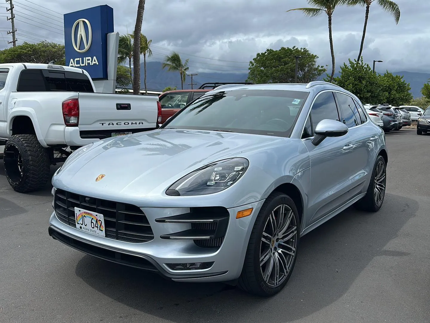 Silver 2018 Porsche Macan Turbo for sale in Kahului, HI