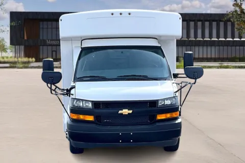 Photos of 2025 Chevrolet 3500 for sale in Cave Springs, AR at Master's Transportation - Bentonville