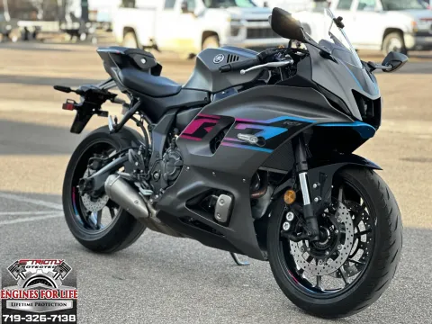 Gray 2024 Yamaha YZF R7 for sale in Pueblo West, CO