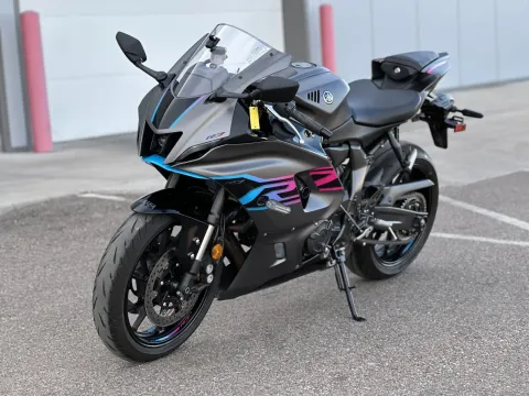 Another view of 2024 Yamaha YZF R7 for sale in Pueblo West, CO at Strictly Powersports