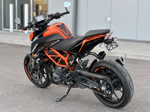 More photos of 2023 KTM 390 Duke at Strictly Powersports, CO