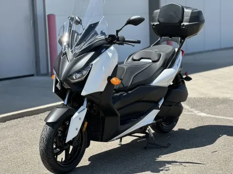 Another view of 2018 Yamaha XMAX for sale in Pueblo West, CO at Strictly Powersports