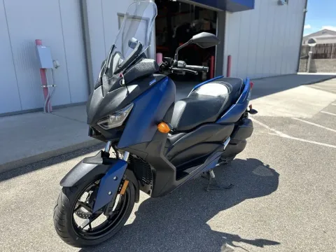 Another view of 2021 Yamaha XMAX for sale in Pueblo West, CO at Strictly Powersports