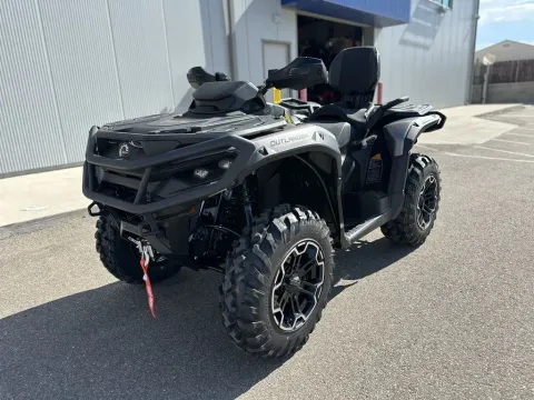 Another view of 2025 Can-Am Outlander MAX XT 850 for sale in Pueblo West, CO at Strictly Powersports