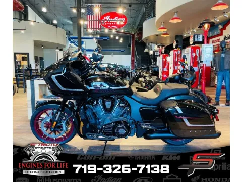 Unknown 2024 Indian Motorcycle Challenger® Elite Charcoal Candy/Black Candy for sale in Pueblo West, CO