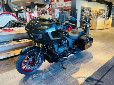 Photos of 2024 Indian Motorcycle Challenger® Elite Charcoal Candy/Black Candy for sale in Pueblo West, CO at Strictly Powersports