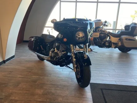 More photos of 2024 Indian Motorcycle Chieftain® Black Metallic at Strictly Powersports, CO