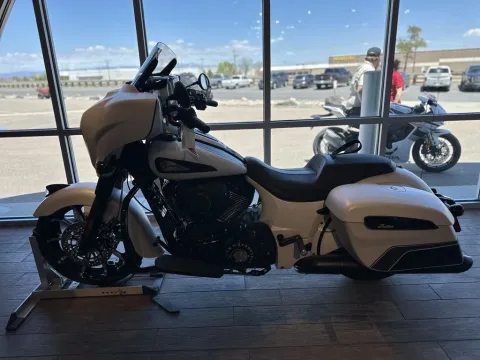 Photos of 2024 Indian Motorcycle Chieftain® Dark Horse® Ghost White Metallic Smoke for sale in Pueblo West, CO at Strictly Powersports