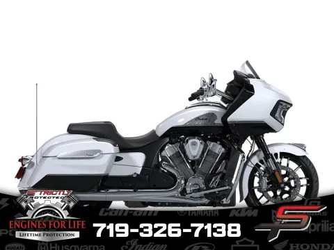 Black 2025 Indian Motorcycle Challenger® Limited w/PowerBand Audio Ghost White Metallic with Black Metal Ghost White Metallic with Black Metallic for sale in Pueblo West, CO