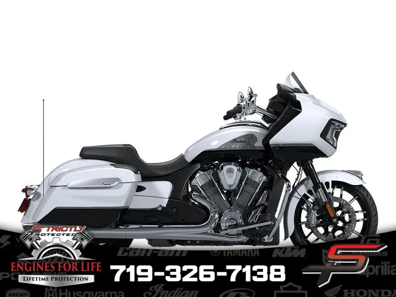 2025 Indian Motorcycle Challenger® Limited w/PowerBand Audio Ghost White Metallic with Black Metal Ghost White Metallic with Black Metallic for sale in Pueblo West, CO