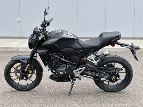 More photos of 2025 Honda CB300R ABS at Strictly Powersports, CO