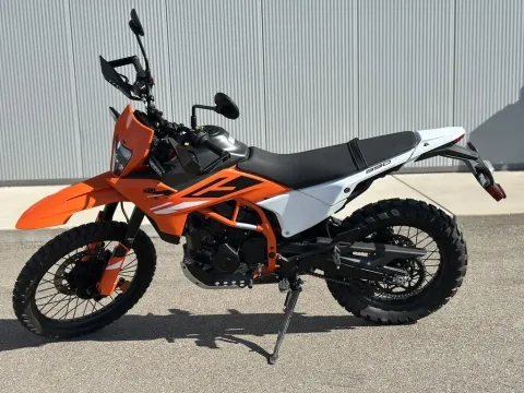 More photos of 2025 KTM 390 Enduro R at Strictly Powersports, CO