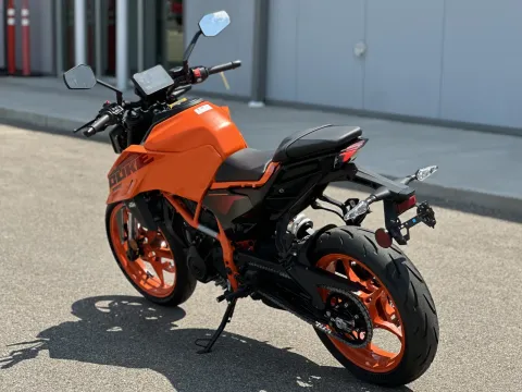 More photos of 2025 KTM 390 Duke at Strictly Powersports, CO