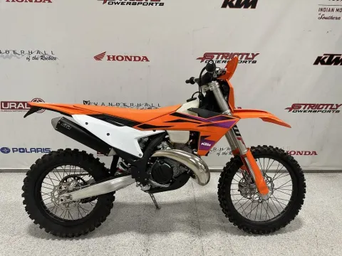 Photos of 2024 KTM 250 XC-W for sale in Pueblo West, CO at Strictly Powersports