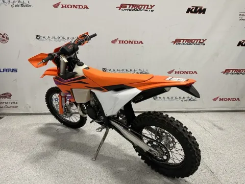 More photos of 2024 KTM 250 XC-W at Strictly Powersports, CO