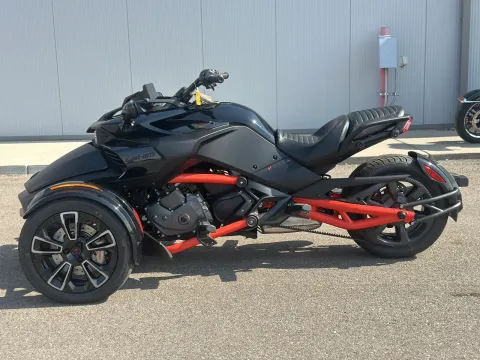 More photos of 2024 Can-Am Spyder F3-S Rotax 1330 ACE at Strictly Powersports, CO