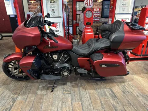 Photos of 2025 Indian Motorcycle Roadmaster® PowerPlus Dark Horse® 112 w/PowerBand Sunset Red Smoke for sale in Pueblo West, CO at Strictly Powersports