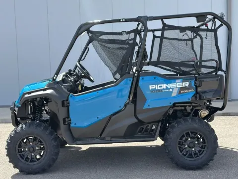 More photos of 2025 Honda Pioneer 1000-5 Deluxe at Strictly Powersports, CO