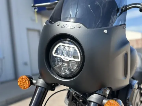 More photos of 2025 Indian Motorcycle Sport Chief RT Black Smoke at Strictly Powersports, CO