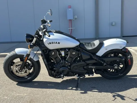 More photos of 2025 Indian Motorcycle Scout® Sixty Bobber Limited Ghost White Metallic Smoke at Strictly Powersports, CO